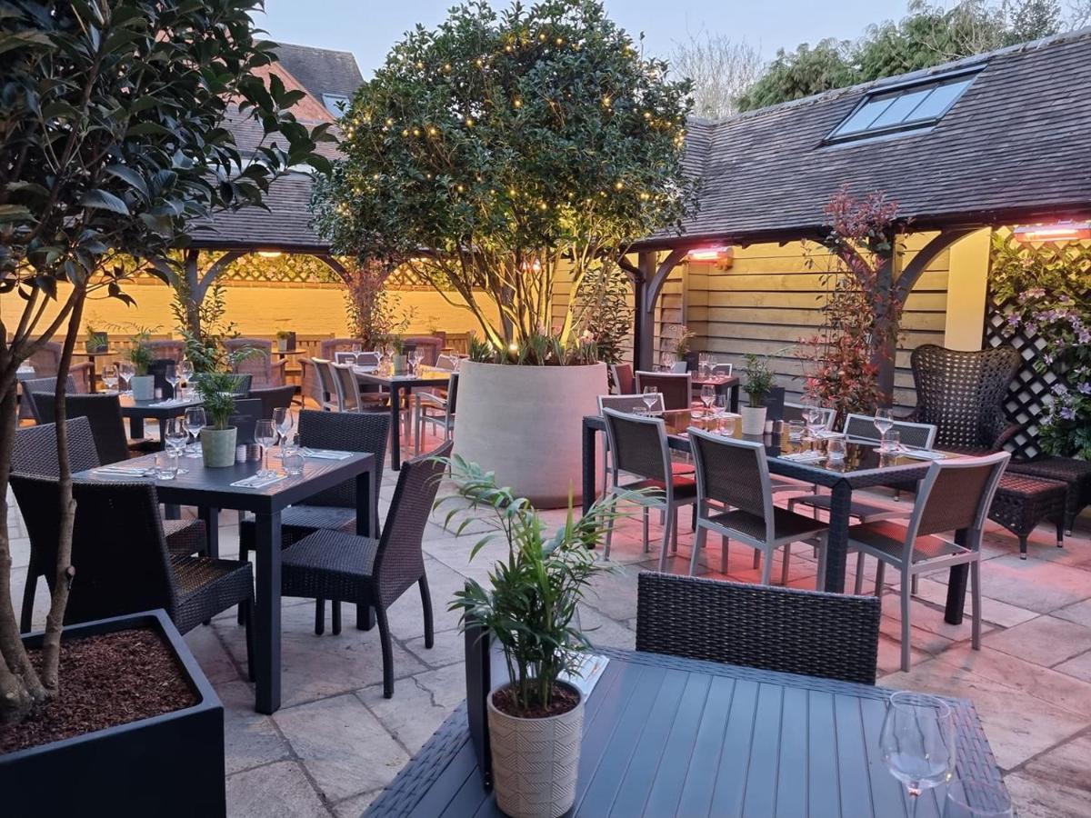 The Lion Hotel Brewood Exterior photo