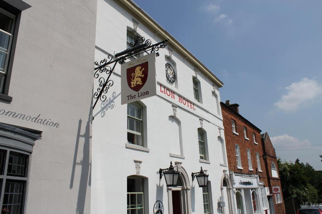 The Lion Hotel Brewood Exterior photo