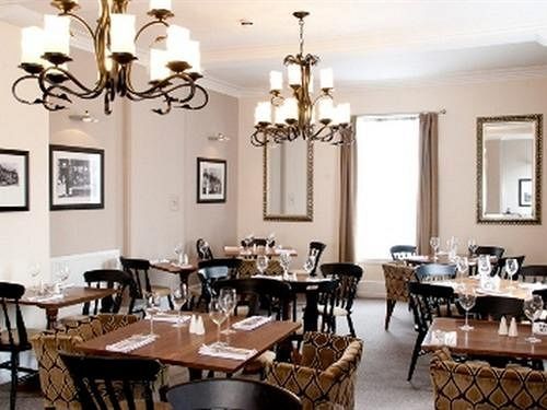 The Lion Hotel Brewood Exterior photo